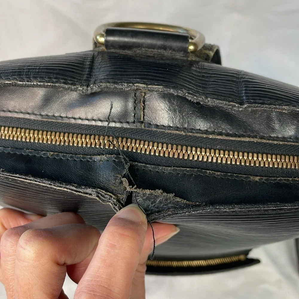 Louis Vuitton Epi Leather Large Gobelins Backpack Black Noir Travel School